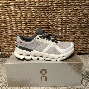 Women’s Cloudrunner 2 Frost | White Size 8 3WE10130622